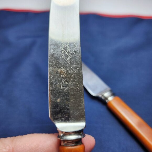 Sheffield Duracut Knives Bakelite Handle Stainless Steel Dinner Knife Lot of 2 - Picture 4 of 11